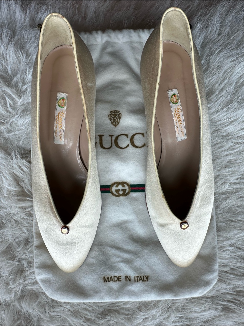 Vintage Gucci Cream Satin heels with dust bag Gold-Tone Accent 36.5 - Picture 11 of 16